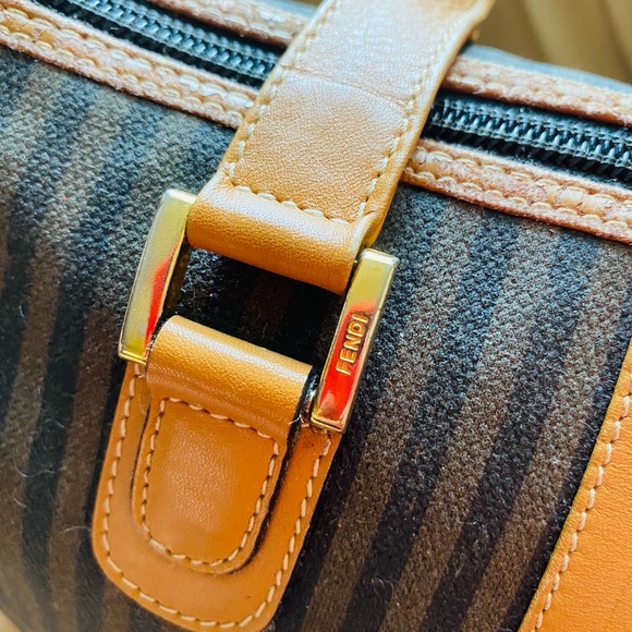 100% authentic Fendi tote - Picture 4 of 12